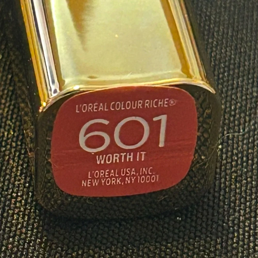 🦋L’Oréal Worth It Lipstick & Lip Liner New FullSz